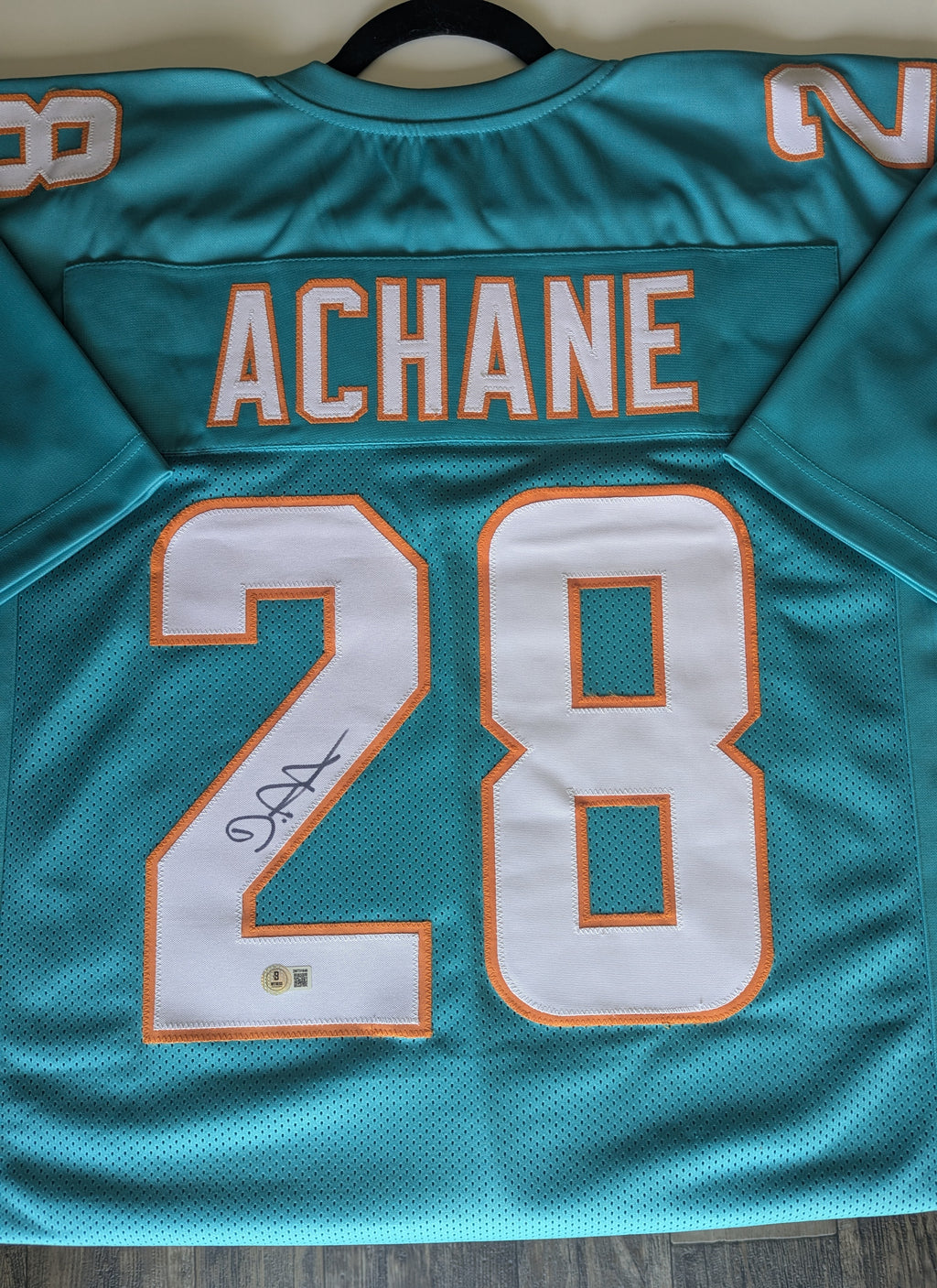 Signed De'Von Achane Custom Jersey (Beckett)