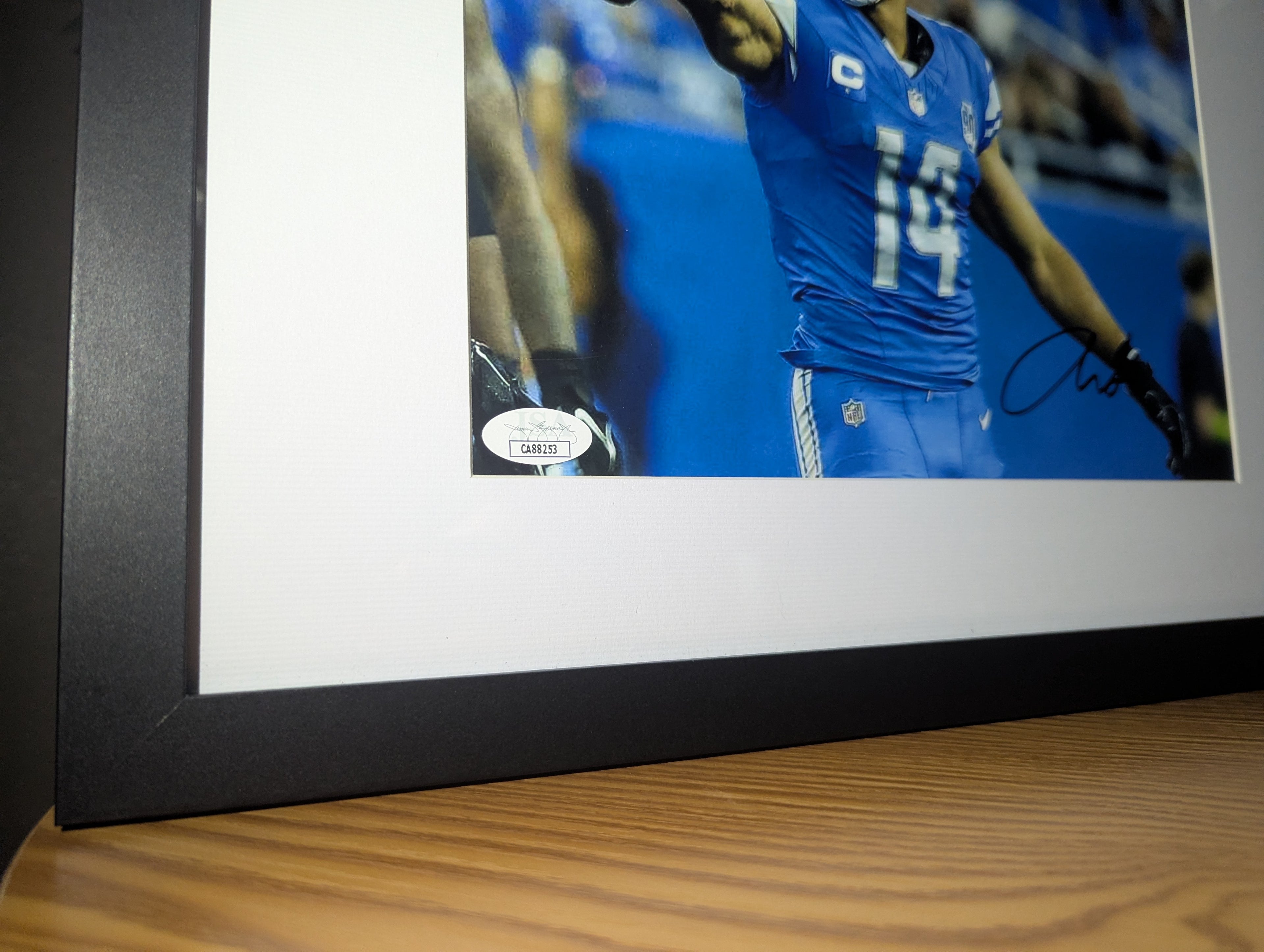 Amon-Ra St. Brown - Signed 8x10 (JSA)