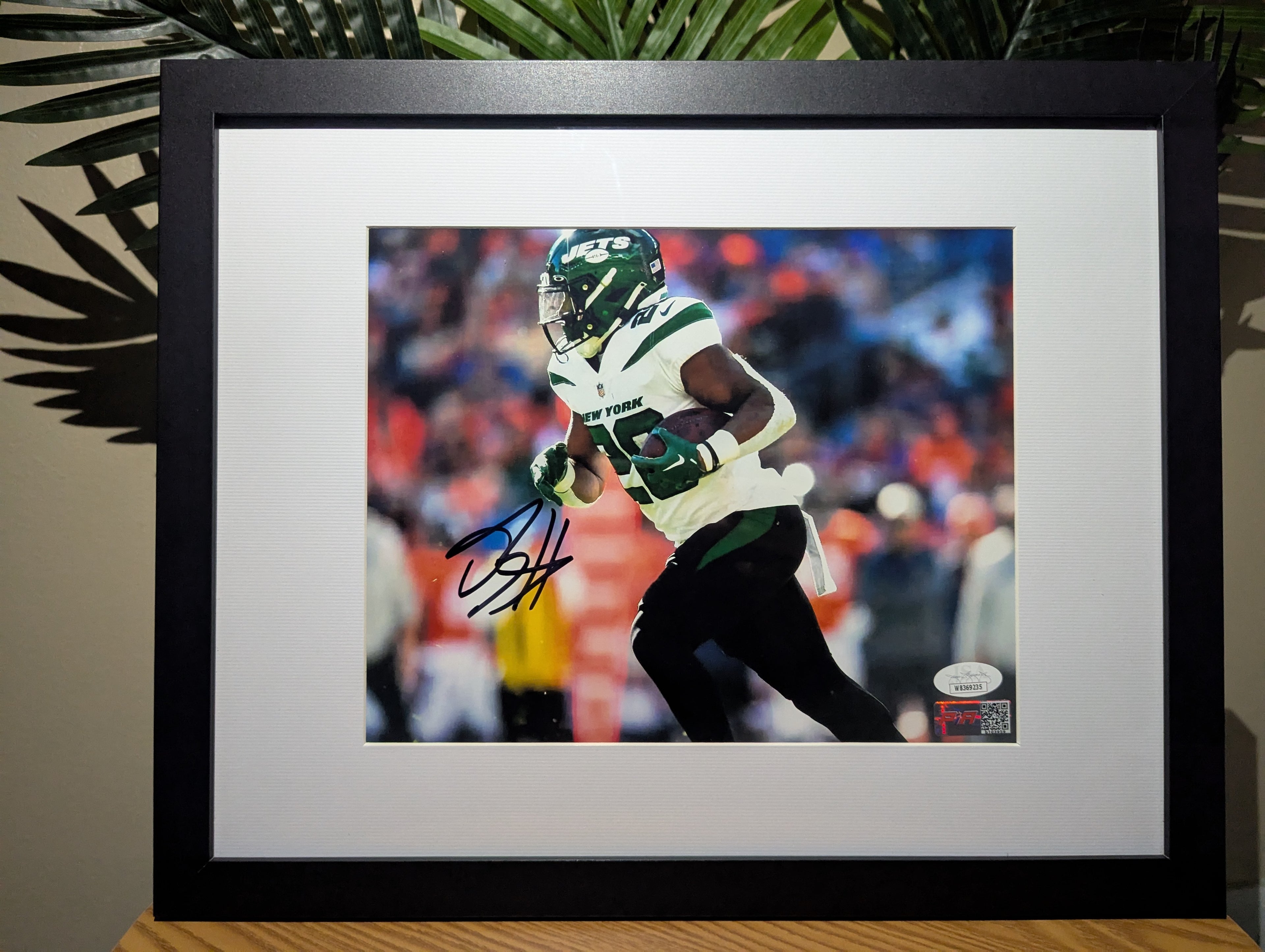 Breece Hall - Signed 8x10 (JSA)