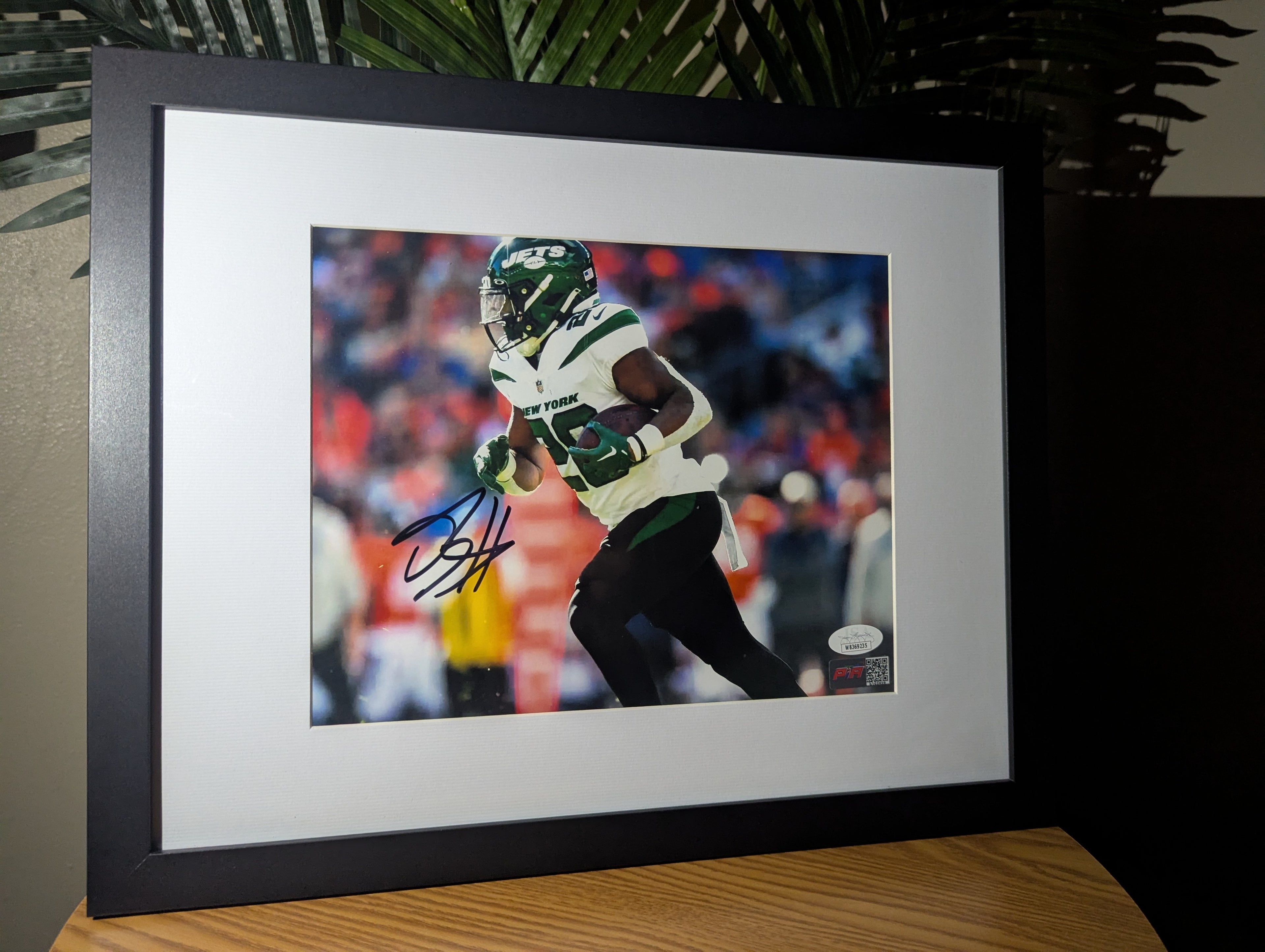 Breece Hall - Signed 8x10 (JSA)