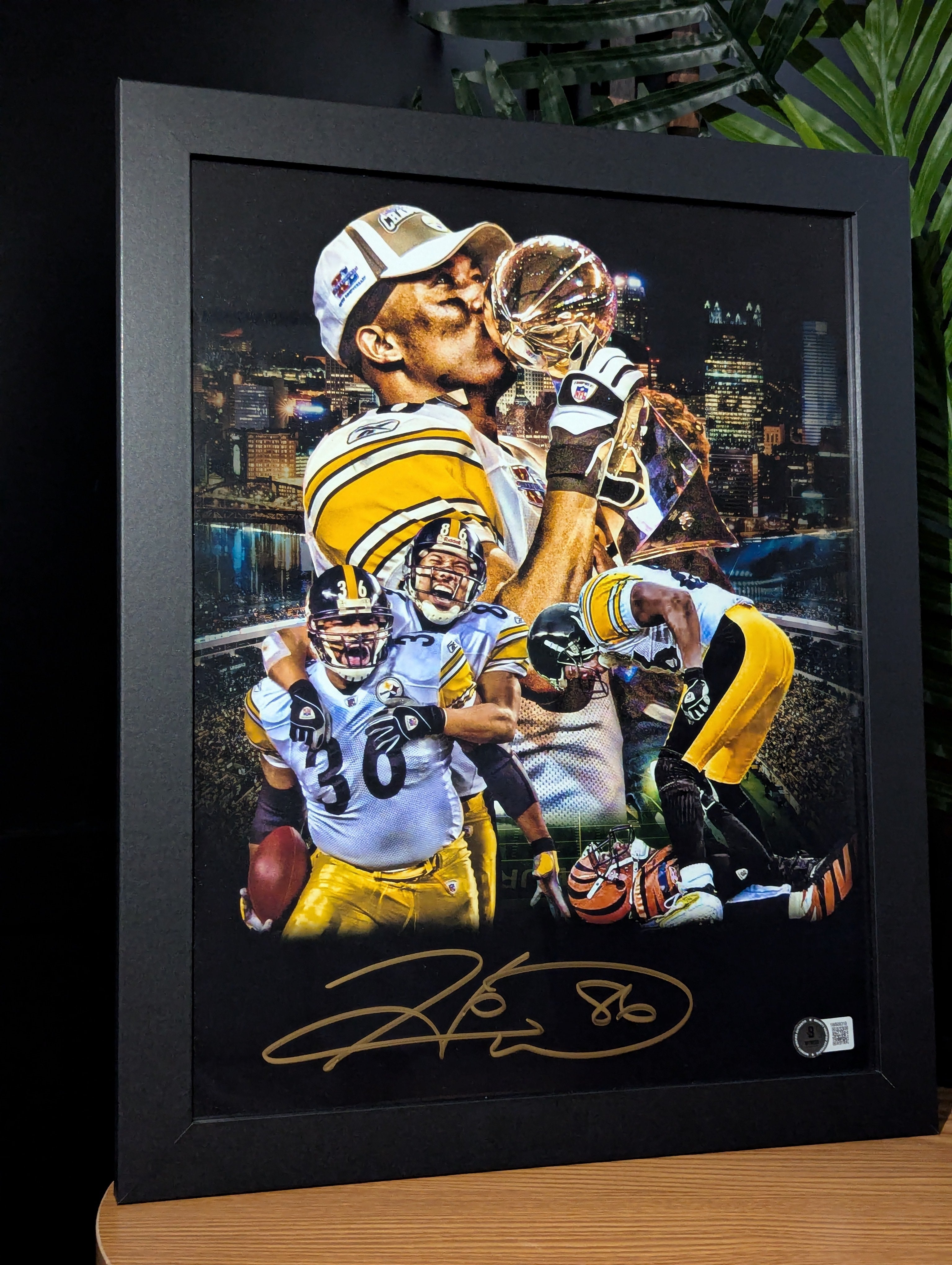 Hines Ward - Signed 11x14 (Beckett)