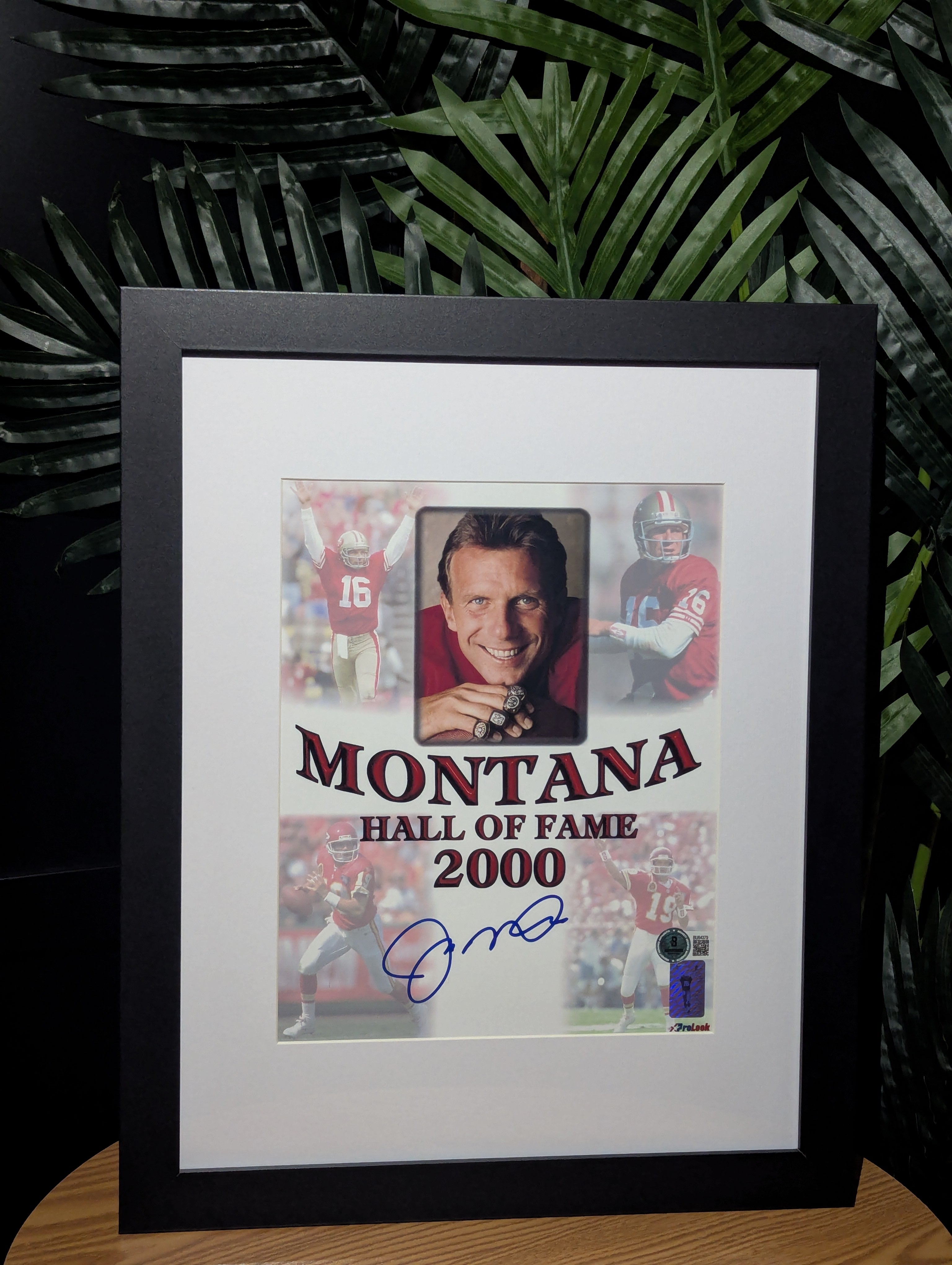 Joe Montana - Signed 8x10 (Beckett)
