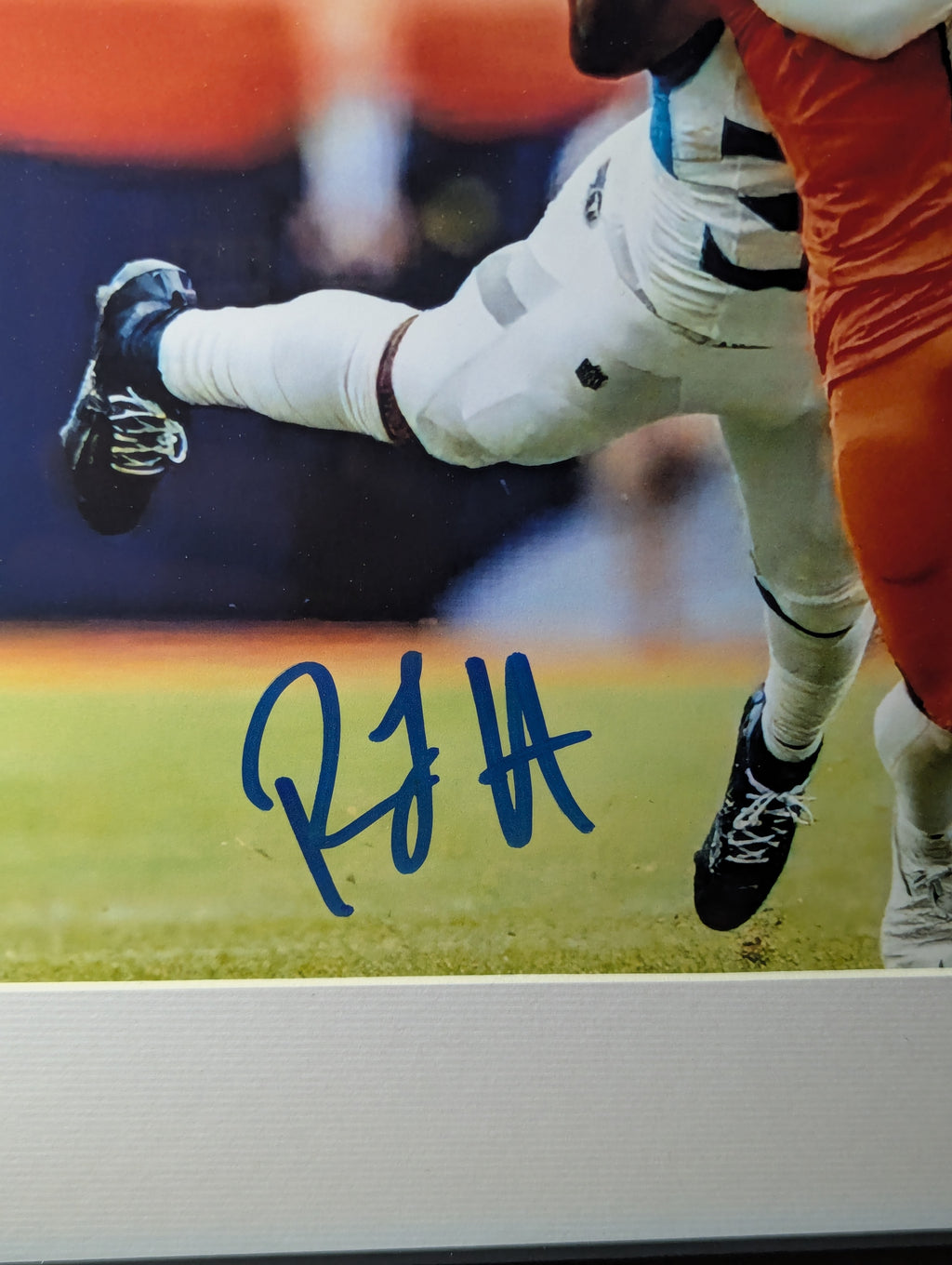 Signed RJ Harvey 8x10 (JSA)