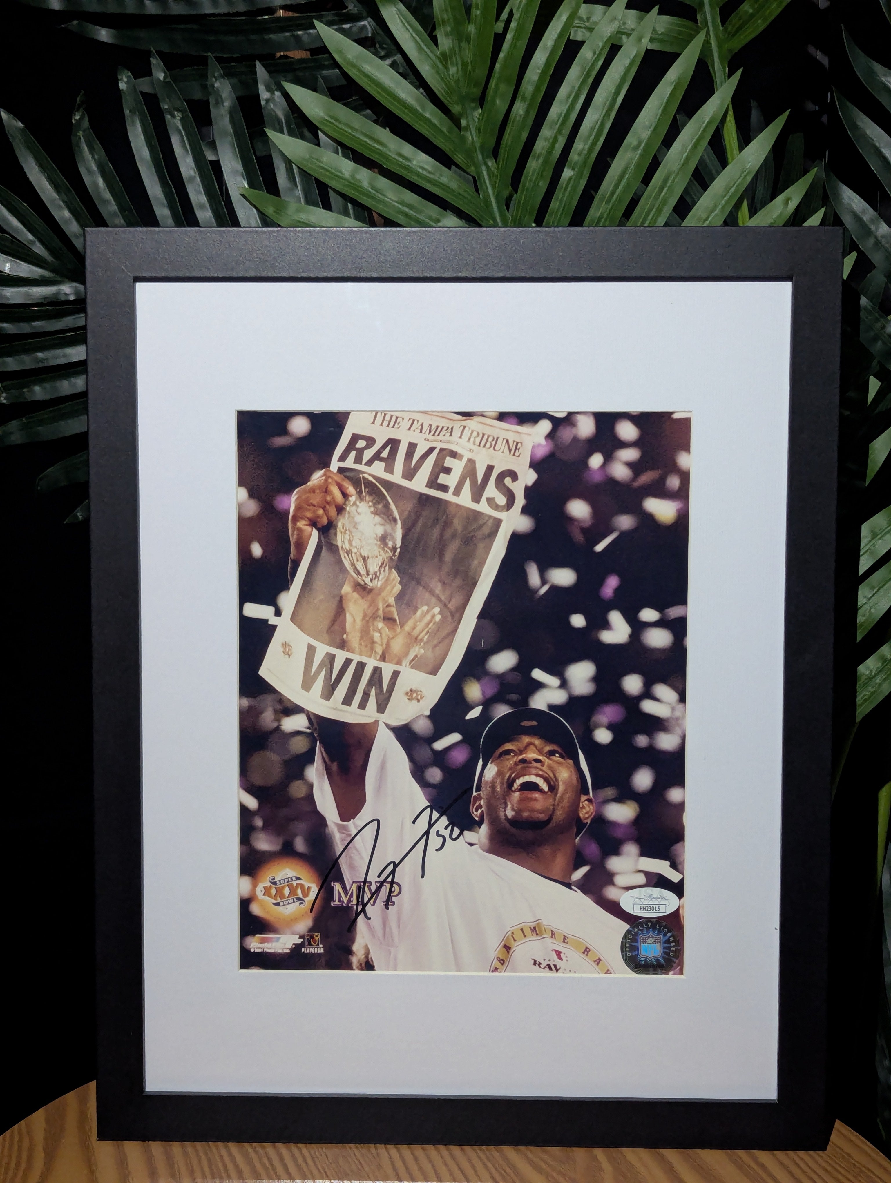 Ray Lewis - Signed 8x10 (JSA)