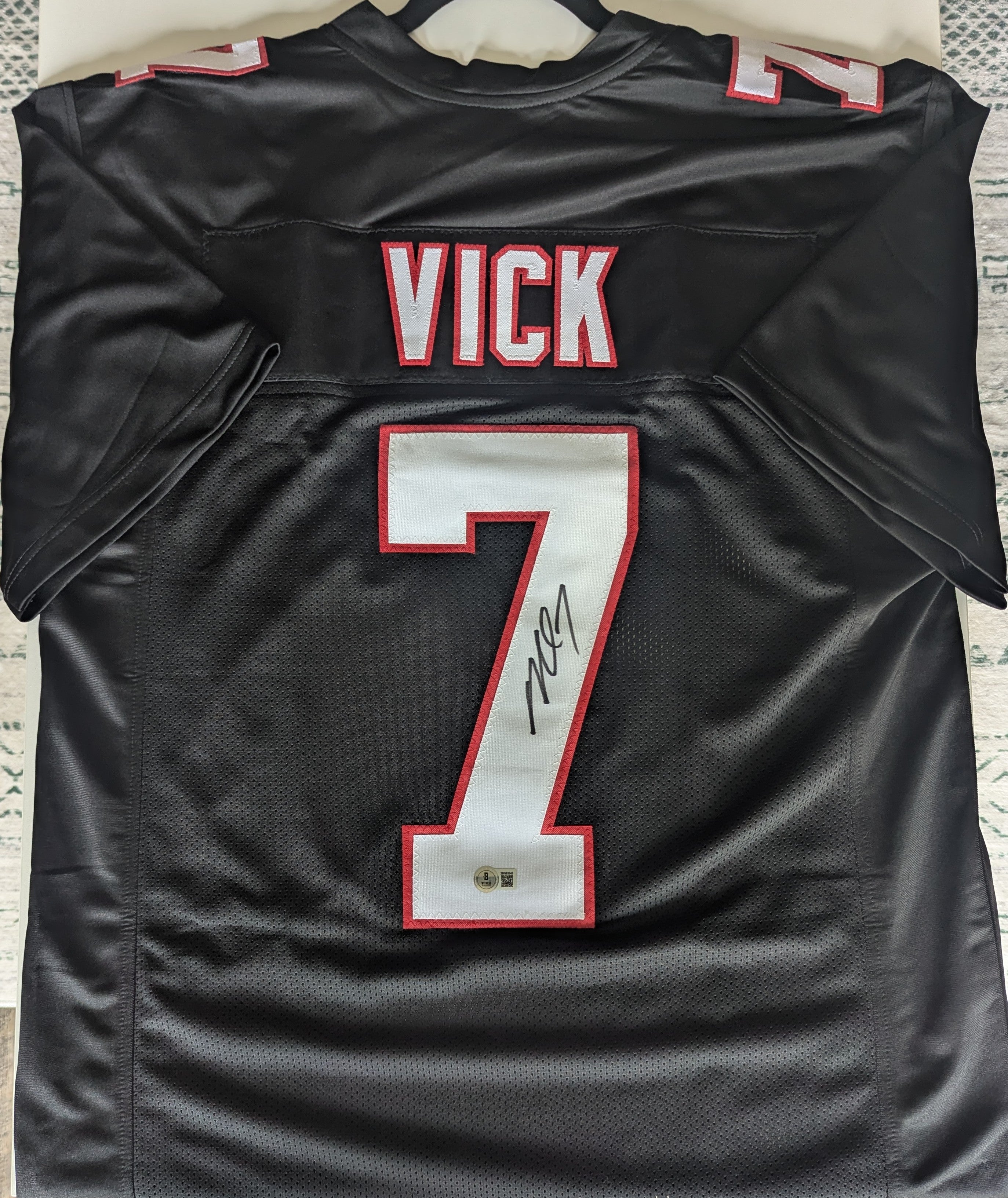 Mike Vick - Signed Custom Jersey Framed (Beckett)