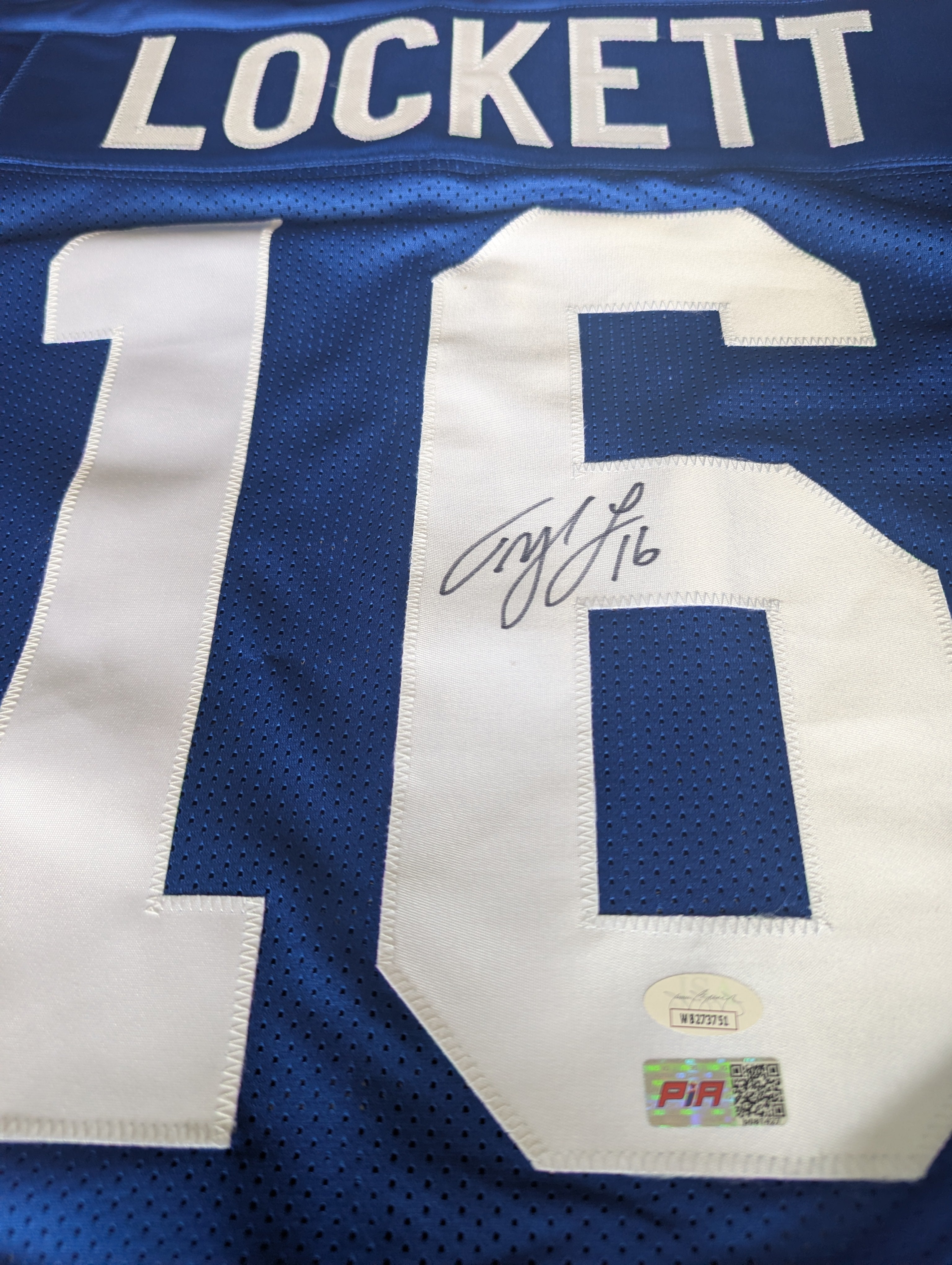 Signed Tyler Lockett Custom Jersey (JSA)