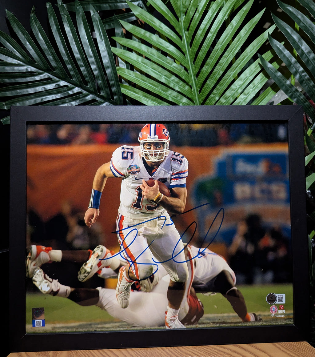 Signed Tim Tebow 11x14 (Beckett)