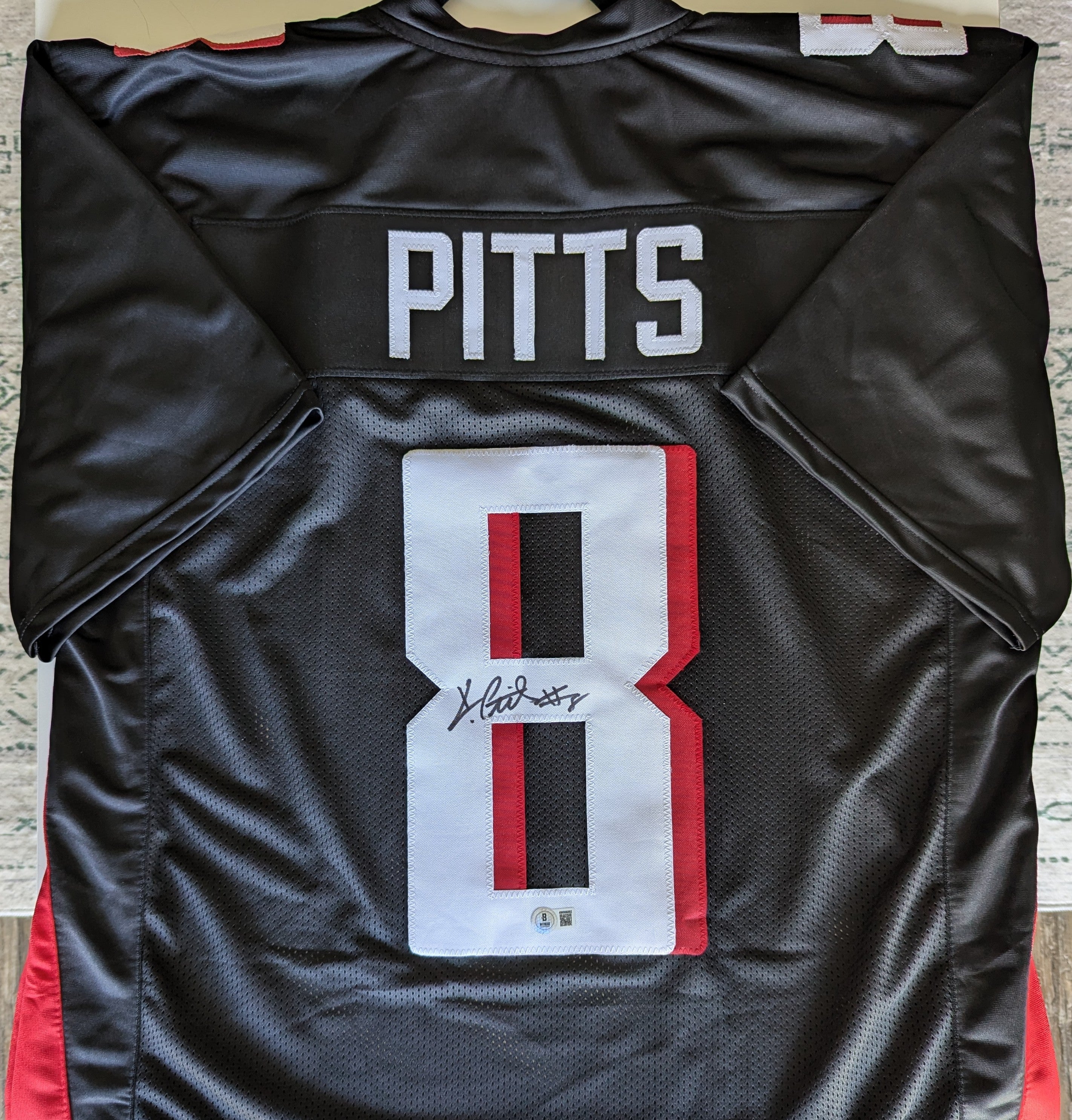 Signed Kyle Pitts Custom Jersey (Beckett)