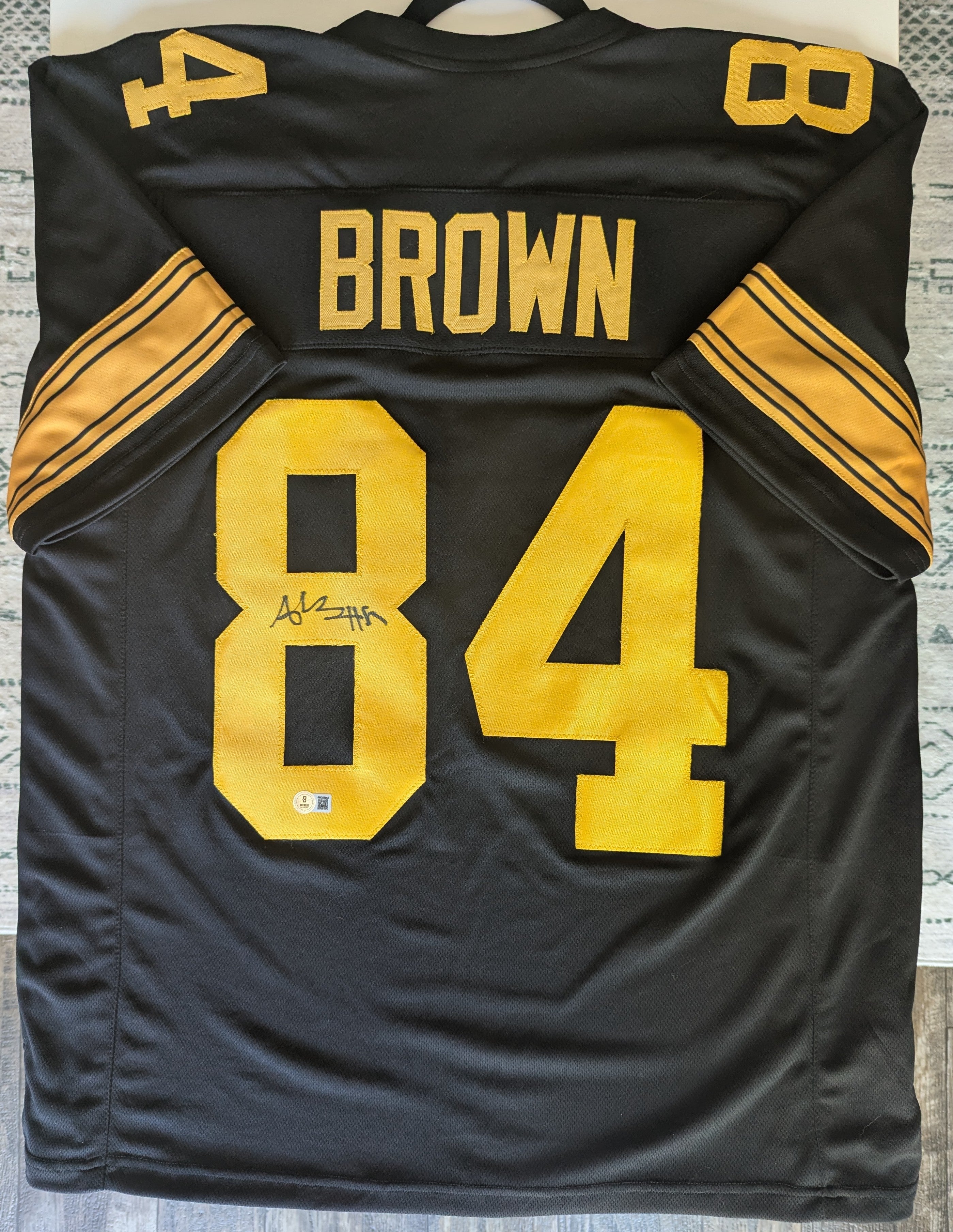 Signed Antonio Brown Custom Jersey (Beckett)