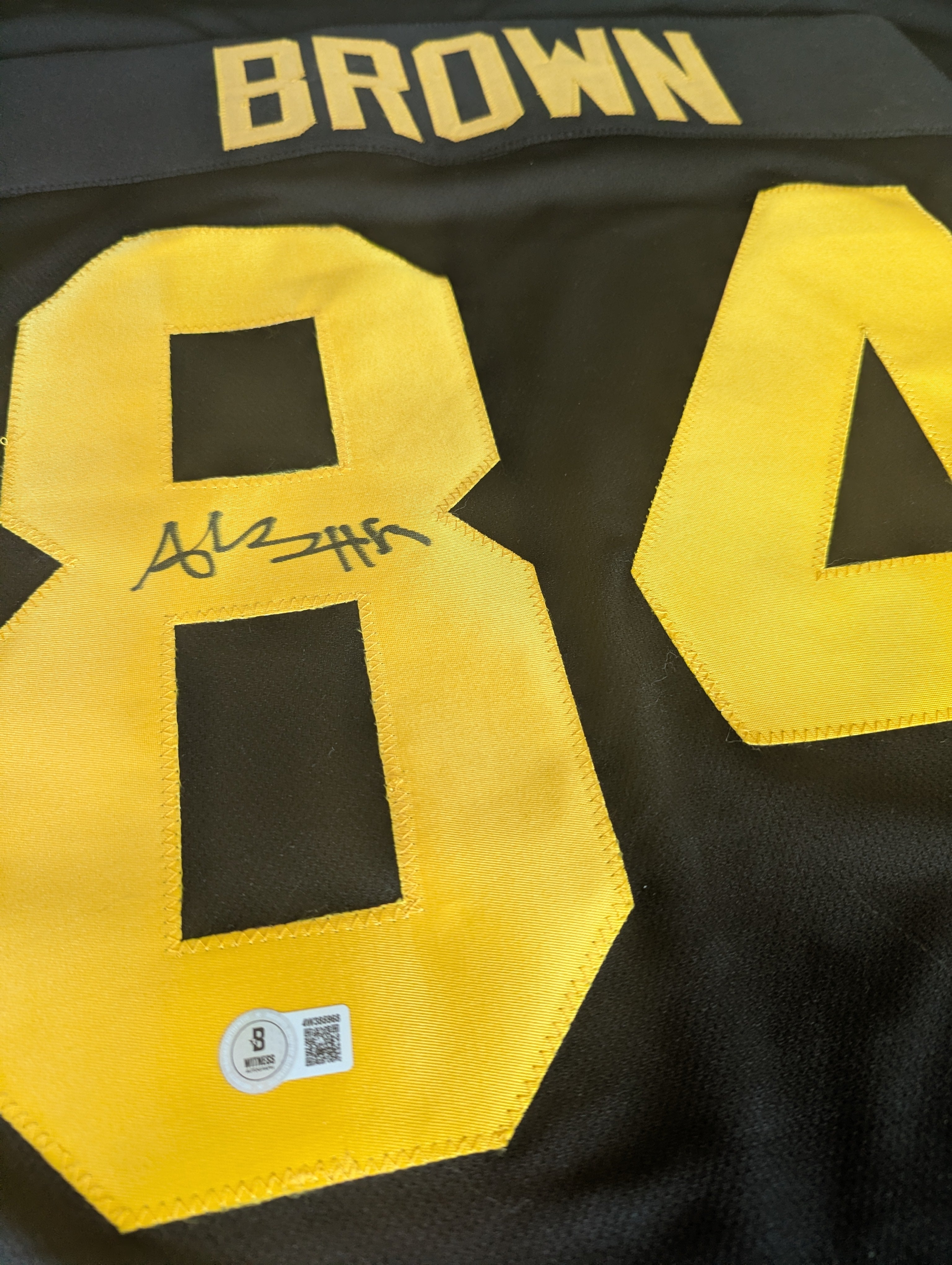 Signed Antonio Brown Custom Jersey (Beckett)