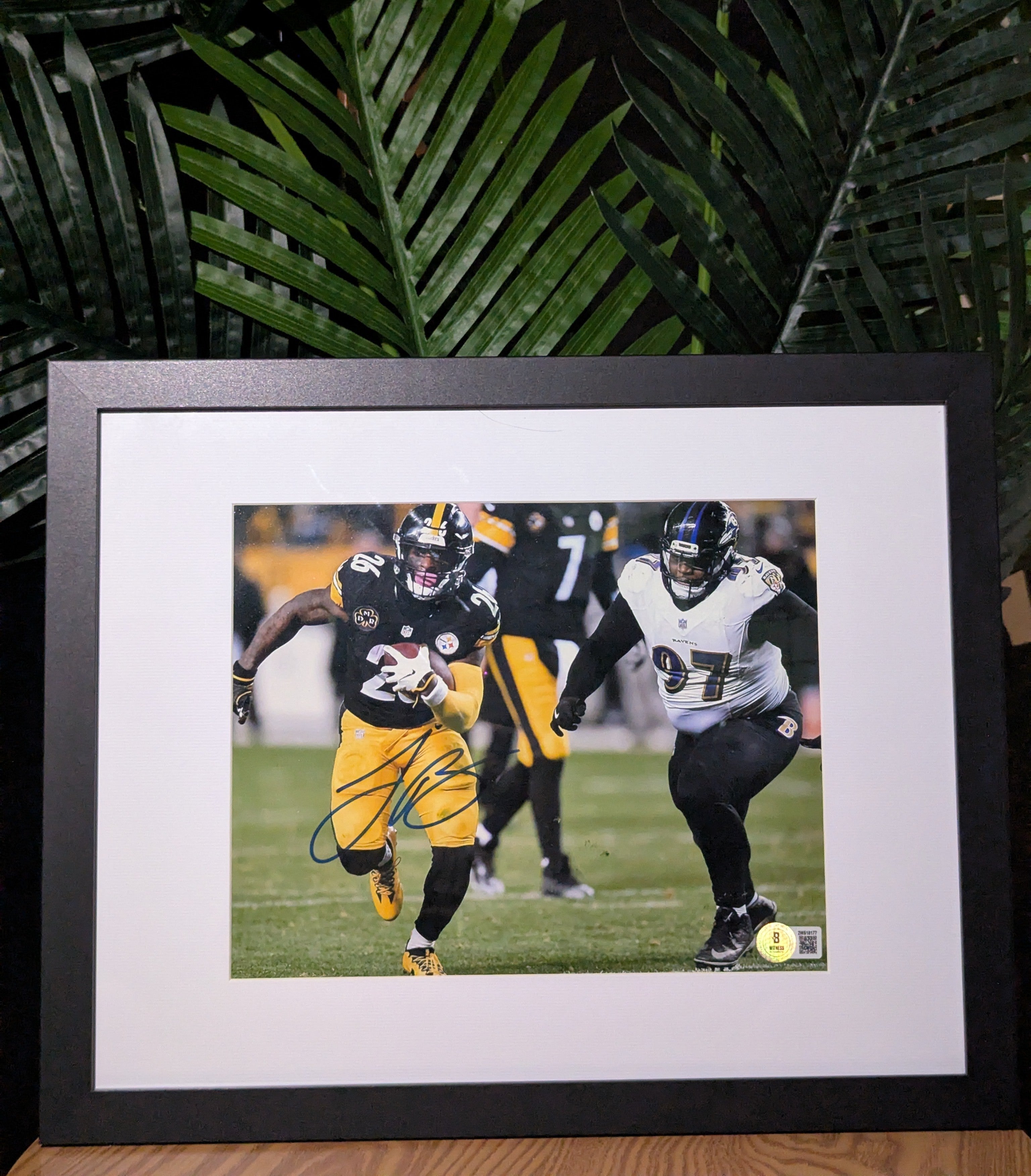 Signed Le'Veon Bell 8x10 (Beckett)