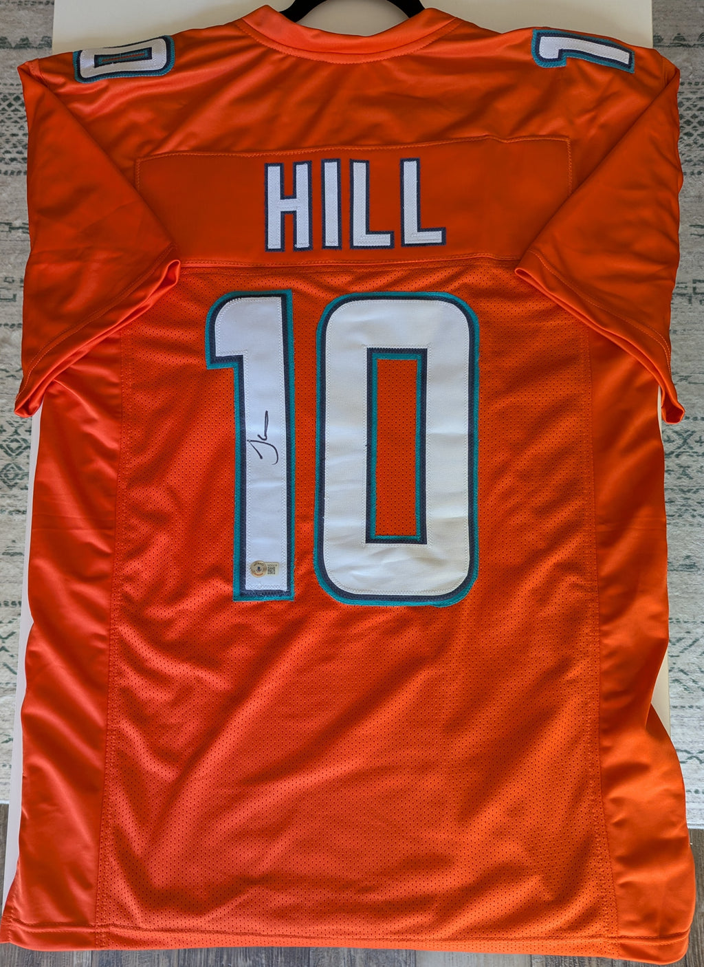 Signed Tyreek Hill Custom Jersey (Beckett)