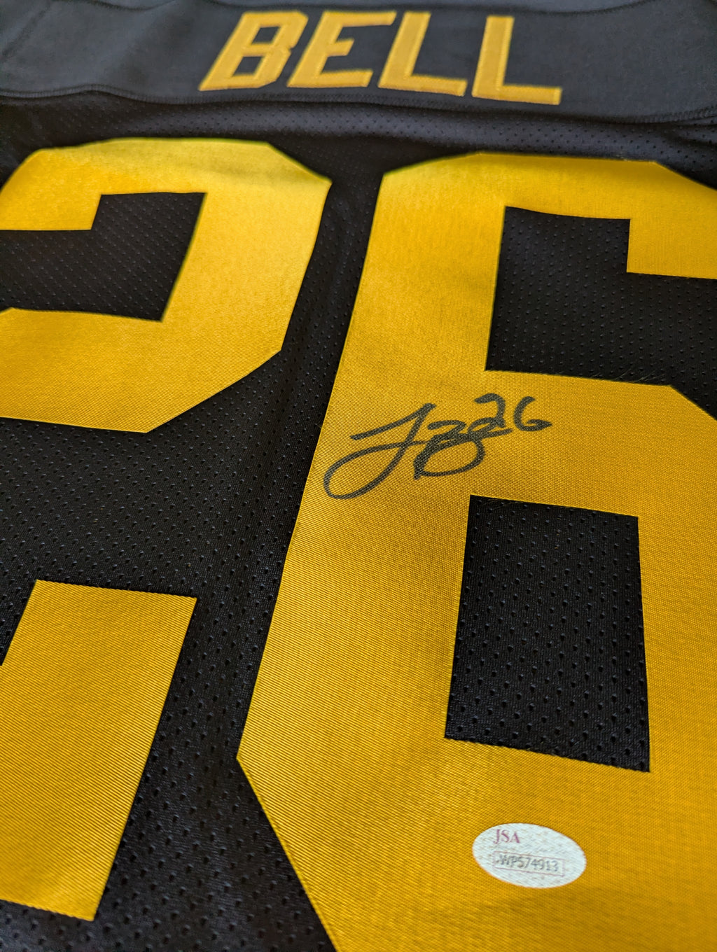 Signed Le'Veon Bell Custom Jersey (JSA)