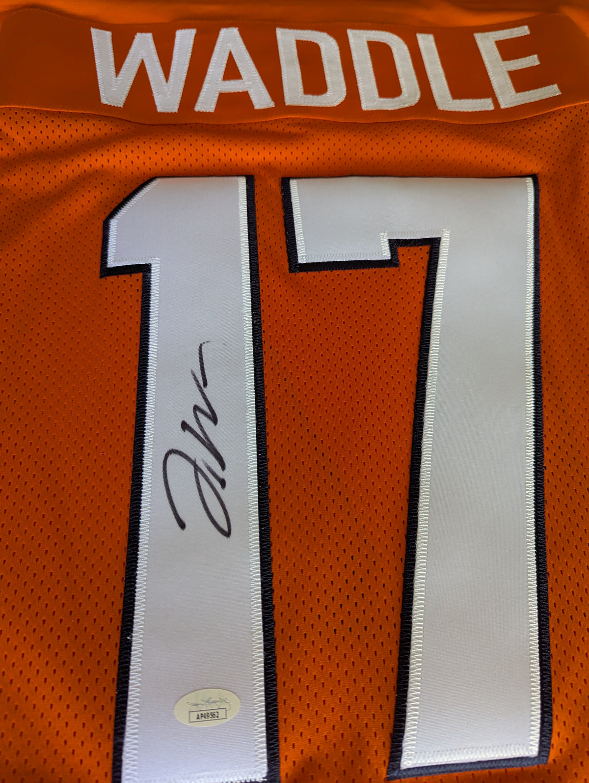 Signed Jaylen Waddle Custom Jersey (JSA)